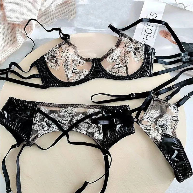 Black/White Opulent Desire