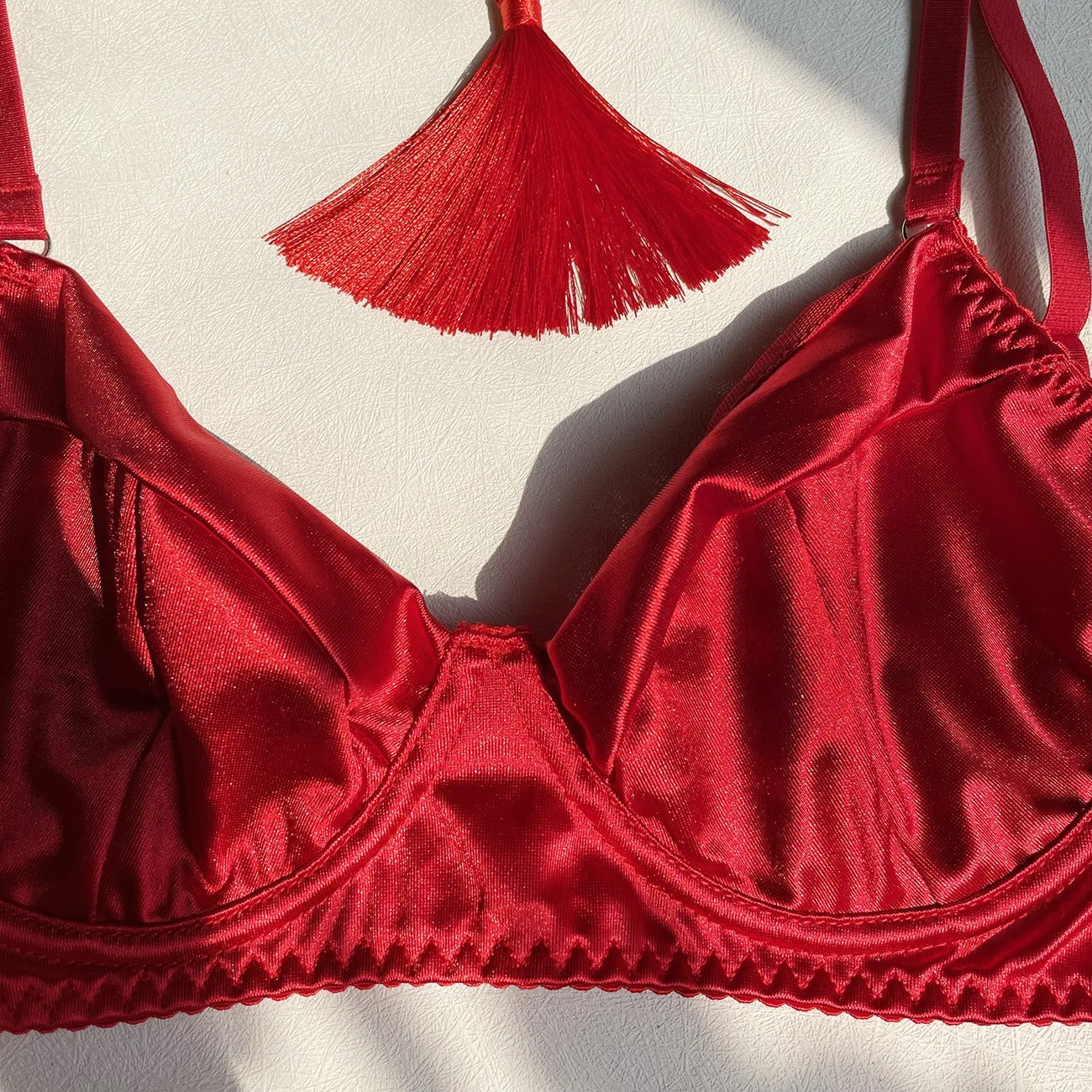 Red Fine Satin Lingerie Sexy Underwear Lace 5-Piece Sissy Seamless Intimate Uncensored Skirt Fancy Bra And Panty Outfits